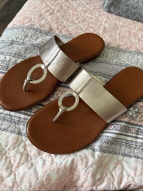 Metallic Ring-Accent Women’s Slide Sandals - Silver/Gold